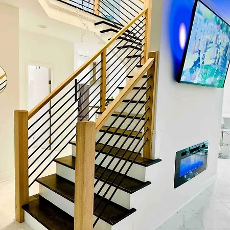Opulent Modern Vacation Paradise Near Catawba River In North Carolina * Charlotte