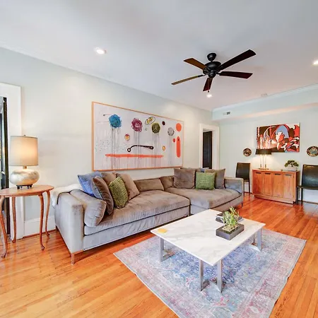 Holiday home Spacious 2br In Myers Park With Sunroom Charlotte