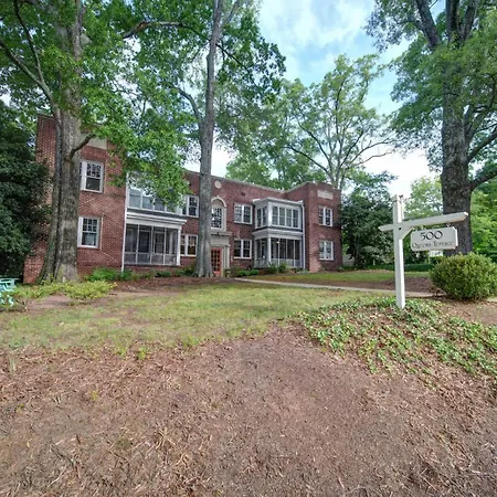 Holiday home 2 Bedroom In Myers Park With Comfortable Screened Porch