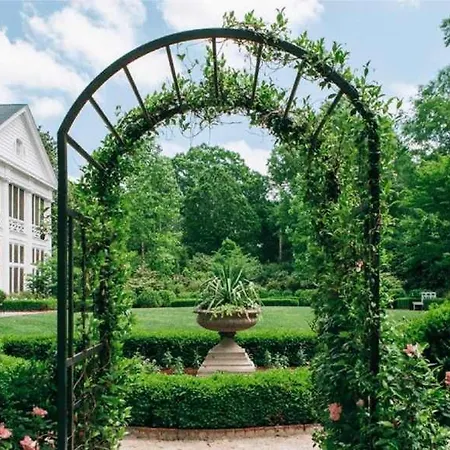 Comfortable And Stylish Near Myers Park Holiday home Charlotte