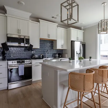 Bohemian Style House Close To Stadiums And Uptown *