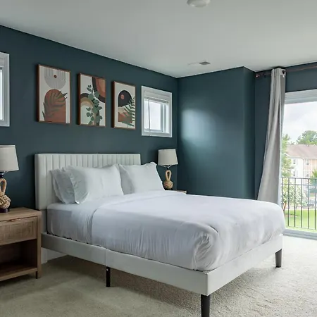 Villa Bohemian Style House Close To Stadiums And Uptown
