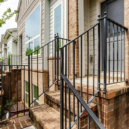 Uptown With Private Garage * Charlotte
