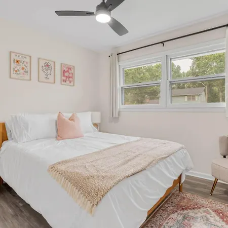 Brand New Stylish 5br3ba 15mins Clt Downtown * Charlotte