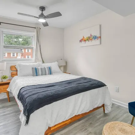 Brand New Stylish 5br3ba 15mins Clt Downtown Holiday home Charlotte