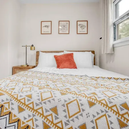 Holiday home Brand New Stylish 5br3ba 15mins Clt Downtown