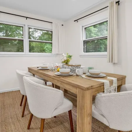 Holiday home Brand New Stylish 5br3ba 15mins Clt Downtown