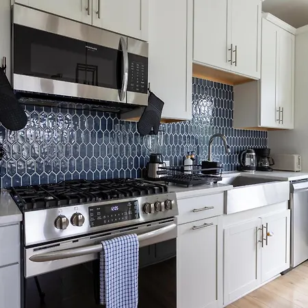 Villa Bohemian Style House Close To Stadiums And Uptown