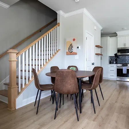 Bohemian Style House Close To Stadiums And Uptown *