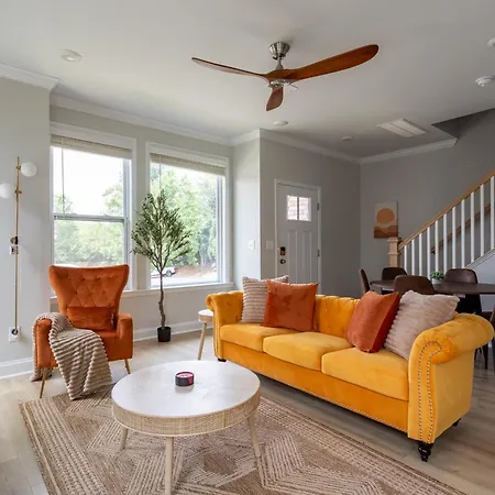 Villa Bohemian Style House Close To Stadiums And Uptown *