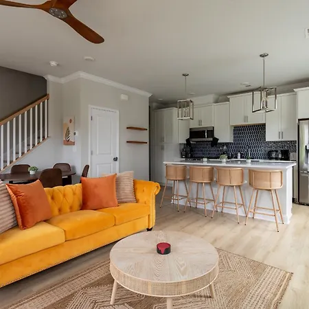 Villa Bohemian Style House Close To Stadiums And Uptown *