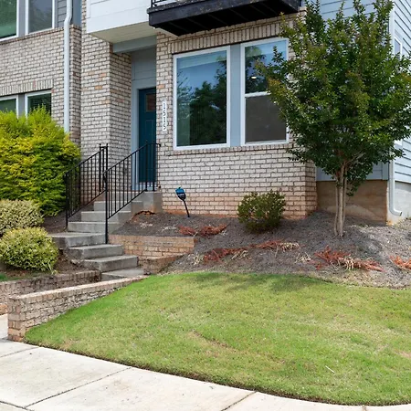 Bohemian Style House Close To Stadiums And Uptown