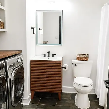 Hidden Gem On The Outskirts Of Uptown * Charlotte