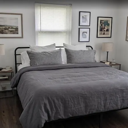 Airport Adjacent - 15 Min To Everywhere! Charlotte