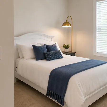 The Willow At Sofley Road - 3br Boutique Townhome * Charlotte