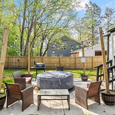 The Catalina Uptown Clt
