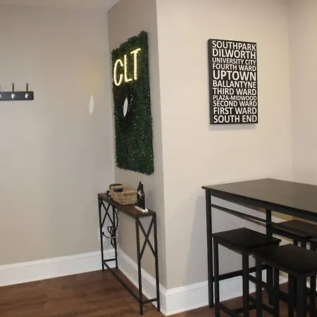 Holiday home The Catalina Uptown Clt *