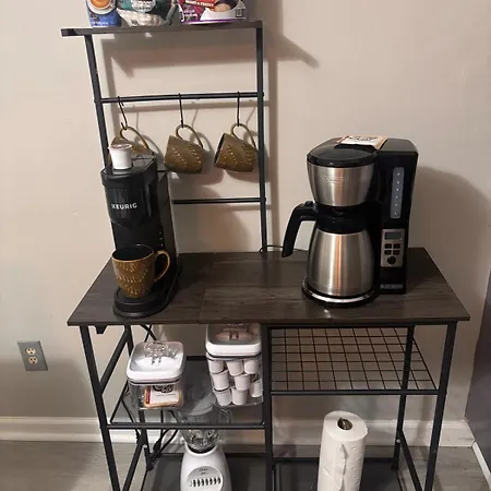 Holiday home Near Uptown-sleep 6-nfl Game Day Getaway *