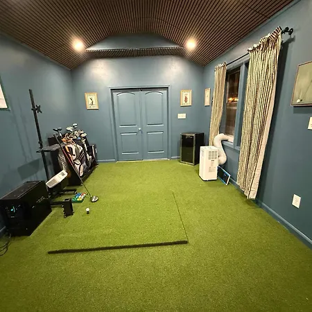 Escape To The Arts Golf Sim Theater Hot Tub