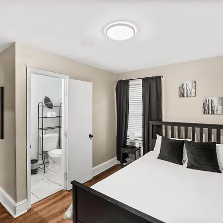 The Catalina Uptown Clt Holiday home *