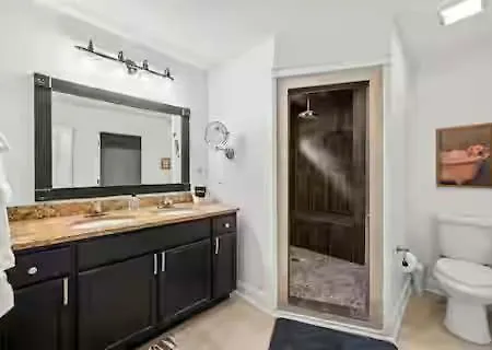 Escape To The Arts Golf Sim Theater Hot Tub Holiday home Charlotte
