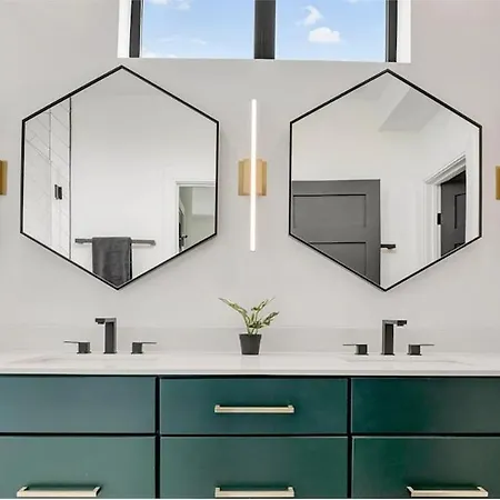 36 Maison Lumiere