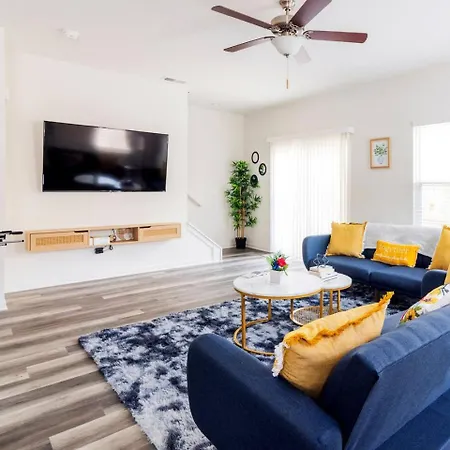 8br Near Southend/uptown W/gameroom/hottubs/fenced Holiday home Charlotte
