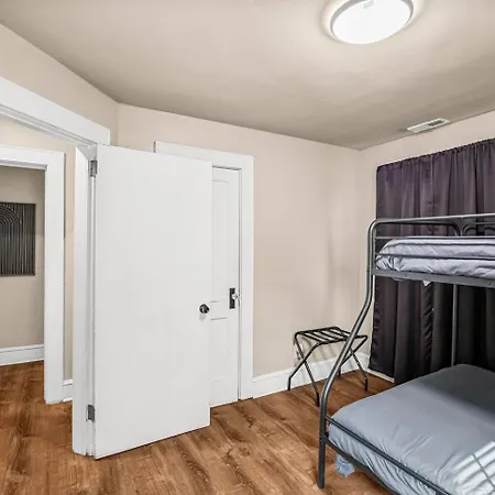 The Catalina Uptown Clt
