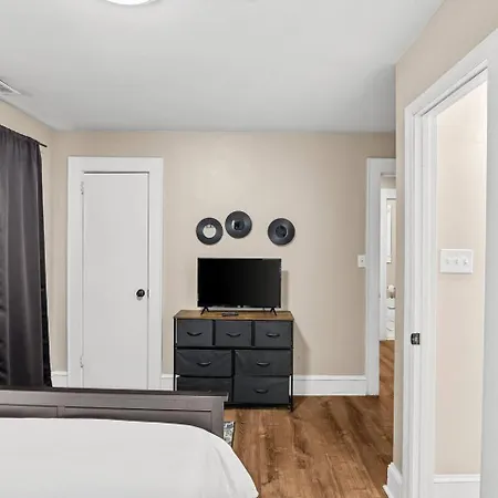 Holiday home The Catalina Uptown Clt