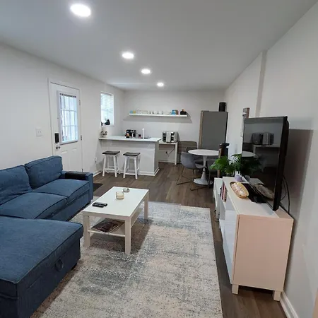 Gorgeous 1br Guest Close To All! Apartment