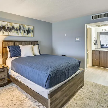 Apartment Work & Play! Near Uptown, Hospitals, Sports Charlotte