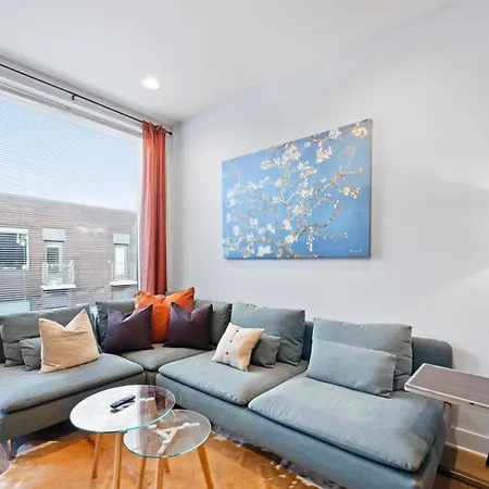 Prime East Downtown W Pool Gym Laundry *