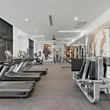 Apartment Near Dt Cpcc Lynx With Pool Gym Wd Parking Charlotte