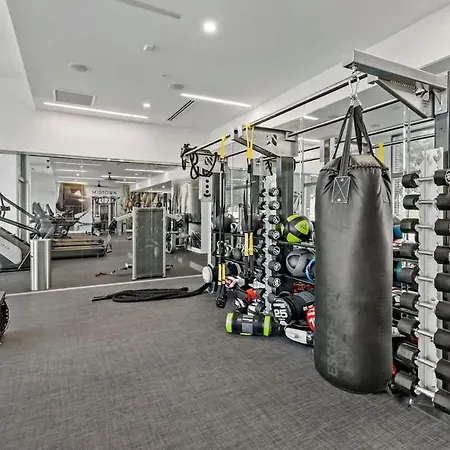 Near Dt Cpcc Lynx With Pool Gym Wd Parking