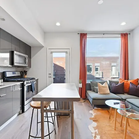 Prime East Downtown W Pool Gym Laundry Apartment Charlotte