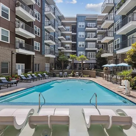 Bofa 8 Min King Balcony Pool W Parking Apartment *