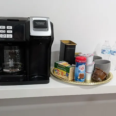 Gorgeous 1br Guest Close To All! Charlotte