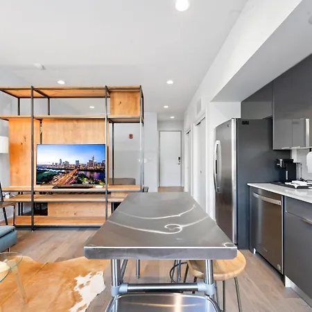 Apartment Prime East Downtown W Pool Gym Laundry *