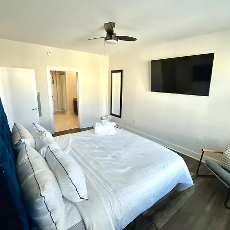 Spacious Uptown Luxury Escape Apartment Charlotte