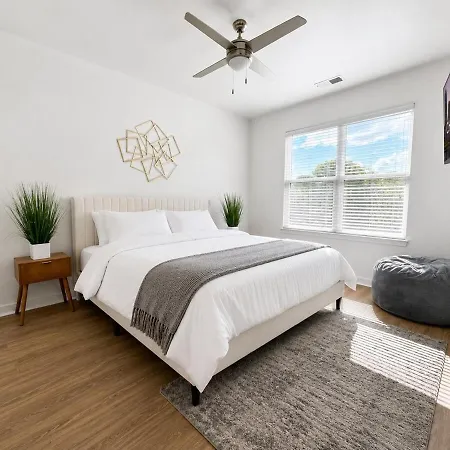 Bofa 8 Min King Balcony Pool W Parking Apartment *