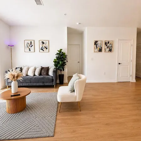 Apartment Bofa 8 Min King Balcony Pool W Parking Charlotte