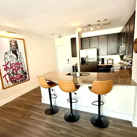 Spacious Uptown Luxury Escape * Charlotte