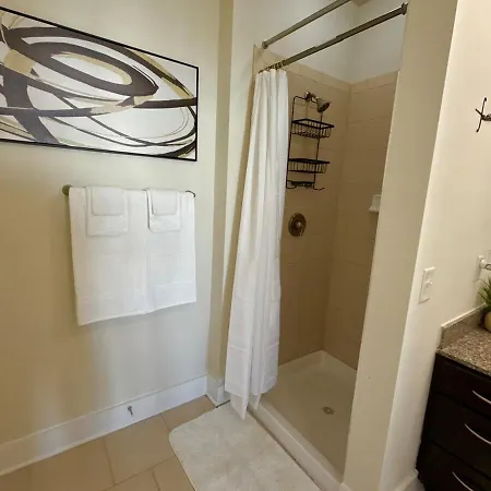 Spacious Uptown Luxury Escape Charlotte