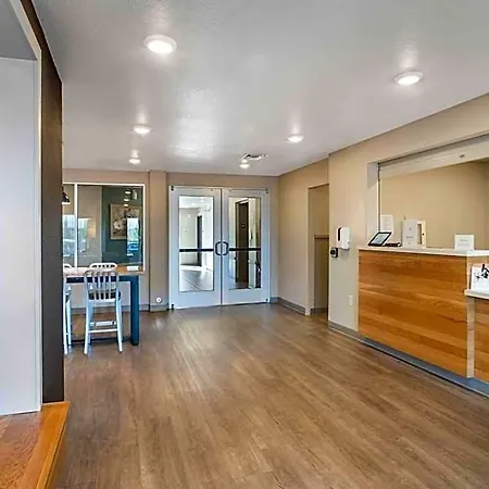 Extended America Select - - Northlake Hotel