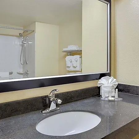 Hotel Four Points By Sheraton Airport