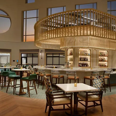 Renaissance Southpark Hotel 4*
