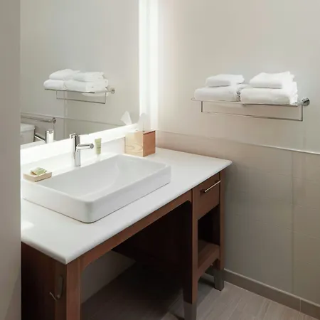 Element By Marriott Uptown Hotel 4*