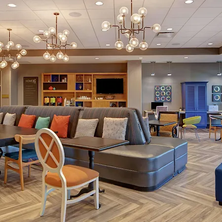 Hotel Home2 By Hilton Uptown 3*
