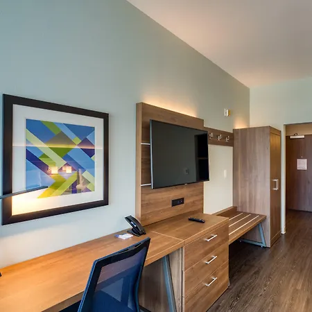 Hotel Express & - - South End By Ihg 3*