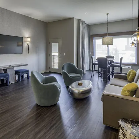 Express & - - South End By Ihg Hotel 3*